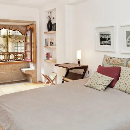 Flowerstreet54 Apartman